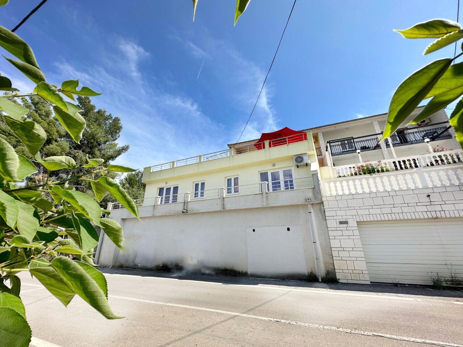 Apartments Vini Trogir Exterior photo